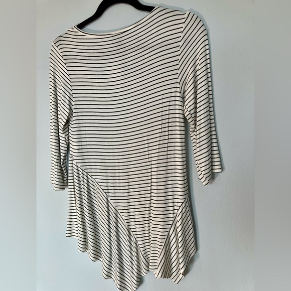 ellumiNation by Nikki Parker Asymmetric Tunic Top - S - NWT - Picture 6 of 8